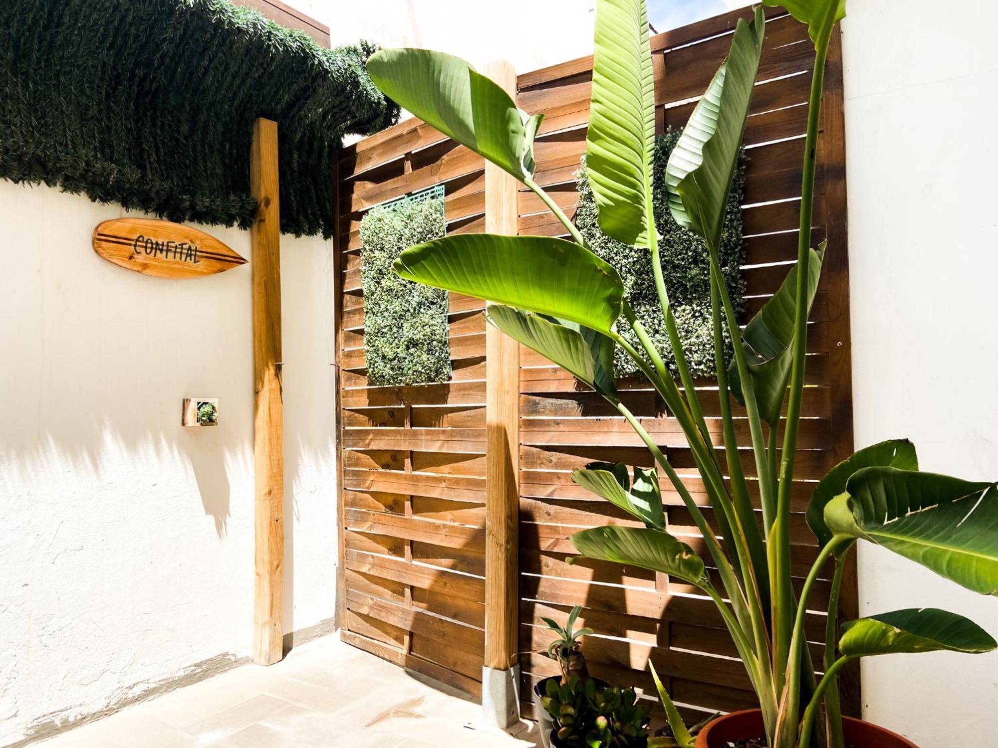 Agueita Surf Lodge Лас-Пальмас-де-Гран-Канария Экстерьер фото