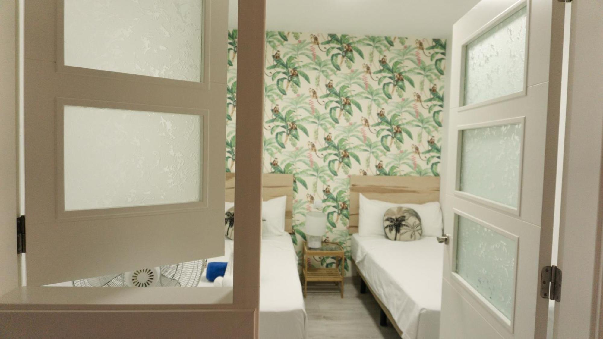 Agueita Surf Lodge Лас-Пальмас-де-Гран-Канария Экстерьер фото